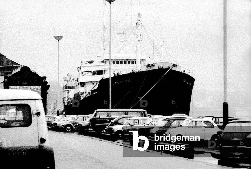 The 20,000 ton BP tanker British Sportsman, built on the Tyne in 1951 by Swan Hunter, awaits her fate at Newcastle quayside. It was 99% certain at the time that she would be sold for scrap. 05/01/1972 (b/w photo)