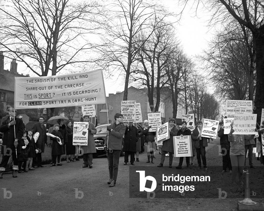 Hunt protesters in Leamington.
22nd November 1965