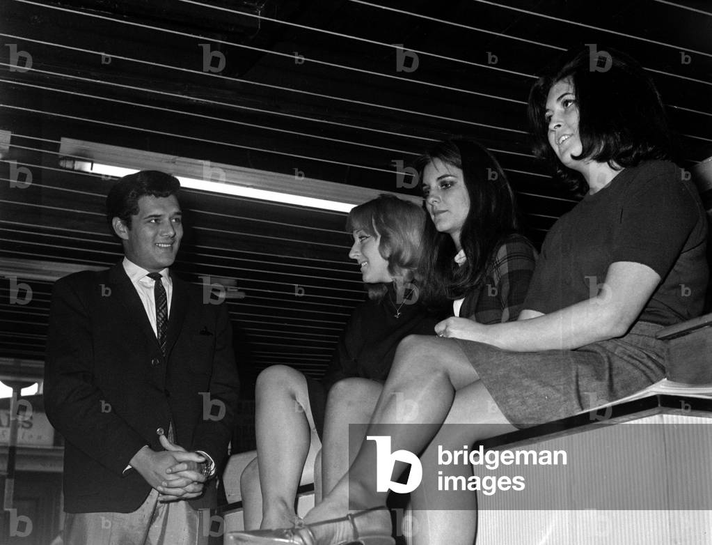 Former Pop idol Eden Kane is now distributing his own records, his latest release is called 