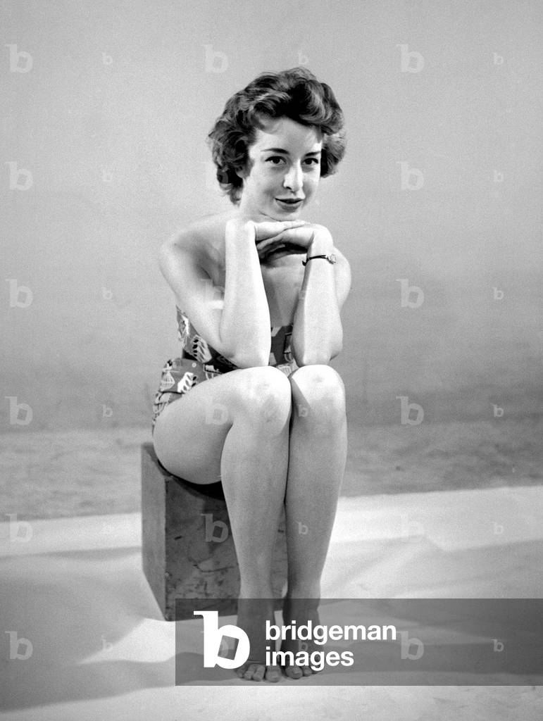 Helen Jessop - the girl who was the pin up of the boys in Korea, October 1957 (b/w photo)