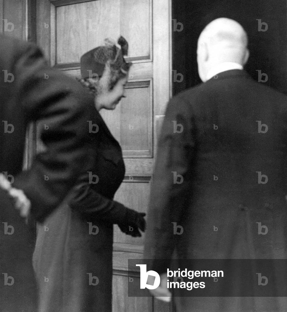 Queen Elizabeth II, Princess Elizabeth visits the Sunderland Eye Infirmary, April 1946 (b/w photo)