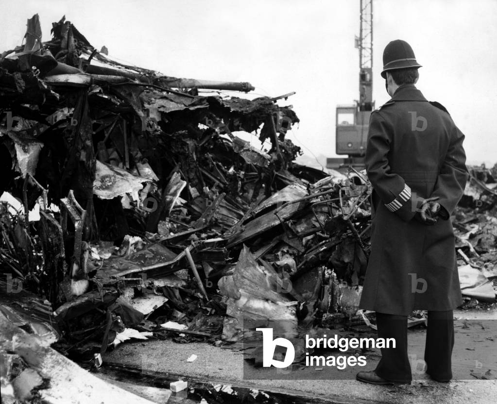 A BEA Vickers Vanguard airliner crashed, 1965