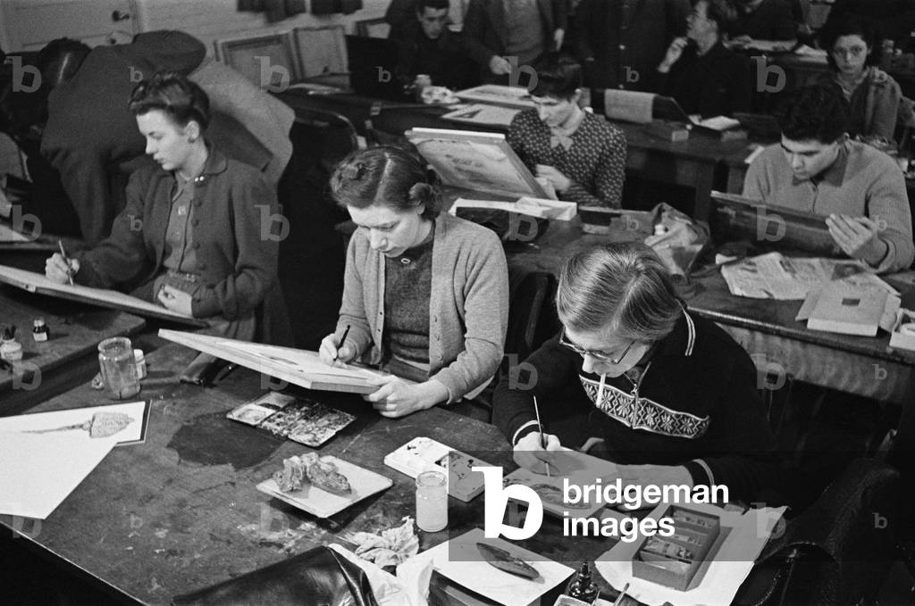 Students in class at Saint Martin's School of Art, London. November 1947 (b/w photo)
