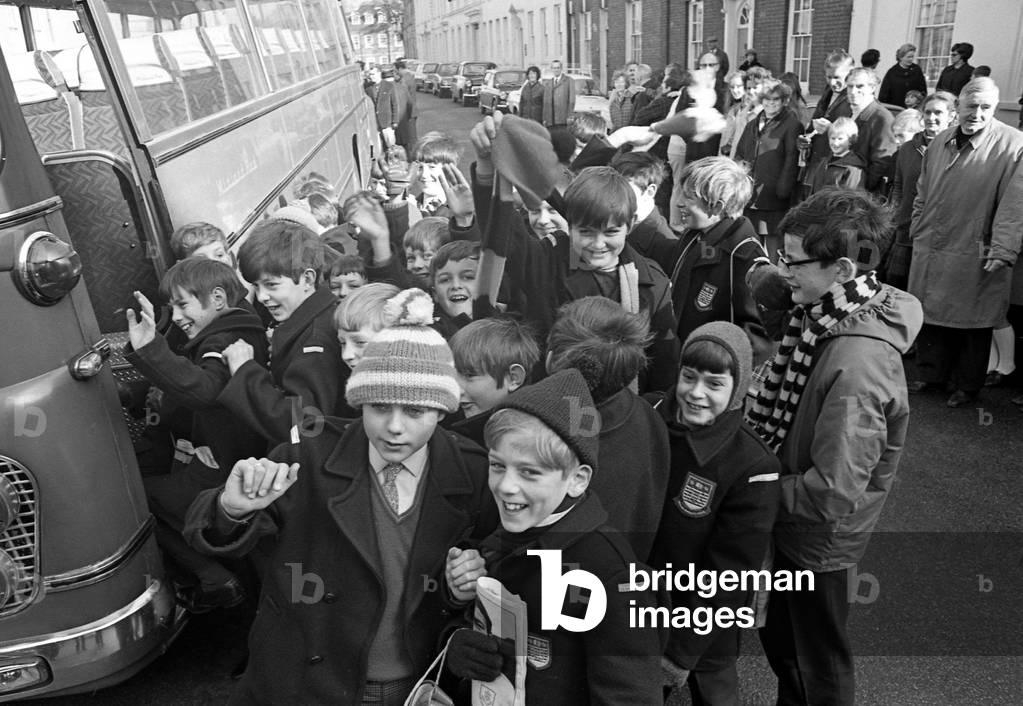 Boys of St. Mary's Collegiate Church choir , Warwick, set off cheerfully on the first leg of their journey to Scandinavia, 30th March 1970