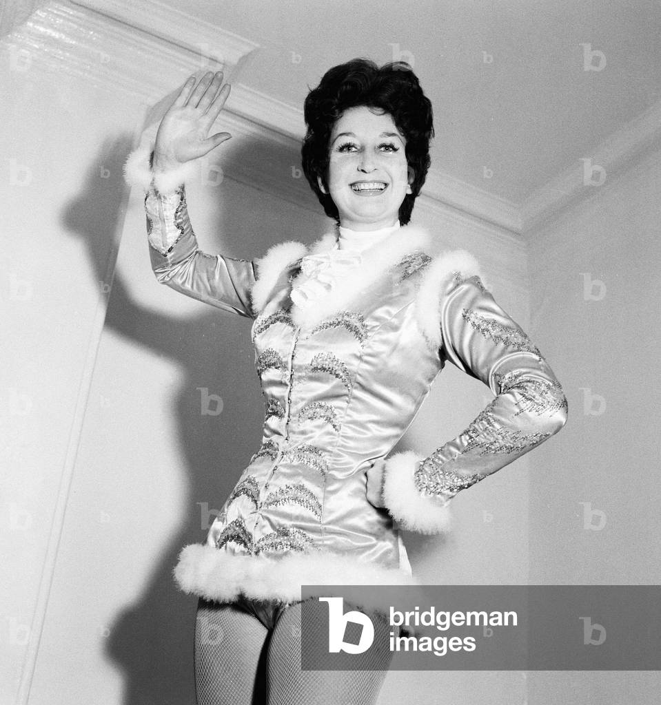 Margo Henderson, Singer Actress & Impressionist December 1959 (b/w photo)