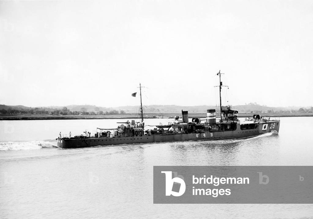 Japanese destroyer on the Yangtse River, China circa 1935. P000103