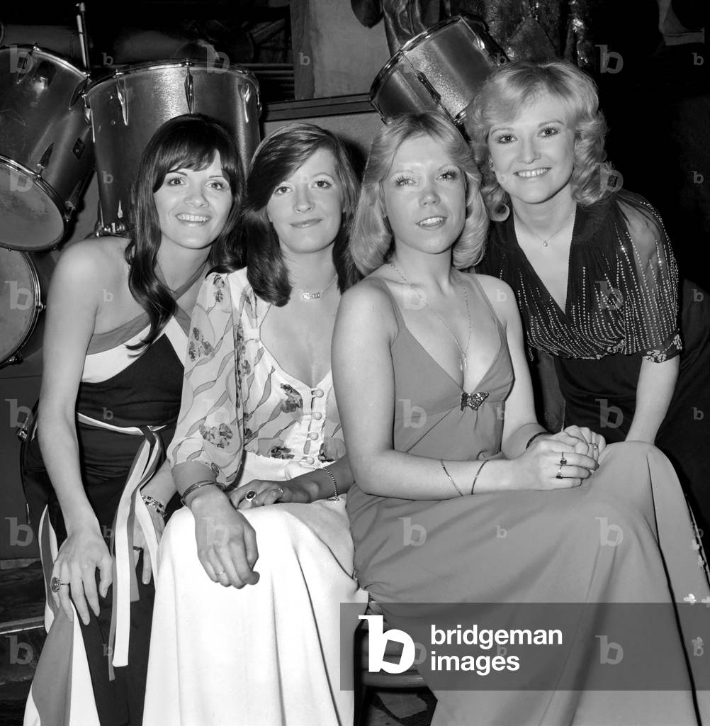 Mothers Pride pop group. L to R: Eve Graham, Sue Leon, Nicki Weston, Lyn Paul, January 1975 75-00165-001