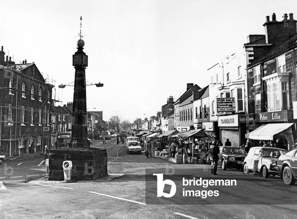 Westgate, Guisborough High Street, North Yorkshire. 15th December 1977 (b/w photo)
