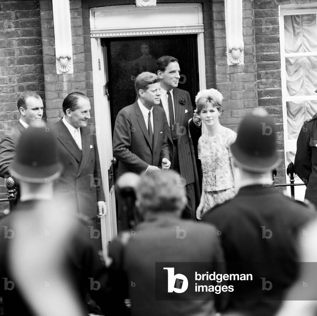 Second day of the private visit to London of American President John F. Kennedy and the First Lady Jacqueline Kennedy for the christening ceremony of their niece Anna Christina Radziwill, held at Westminster Abbey. 5th June 1961 (b/w photo)