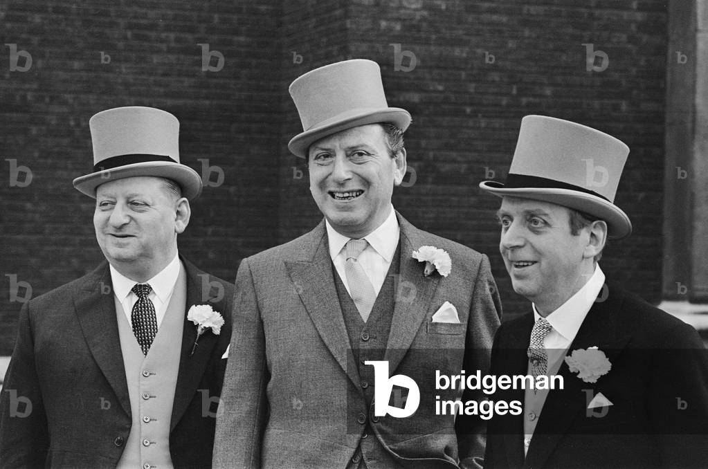 The wedding of Michael Grade, and Penelope Levinson at St John's Wood Liberal Synagogue. 19th March 1967 (b/w photo)