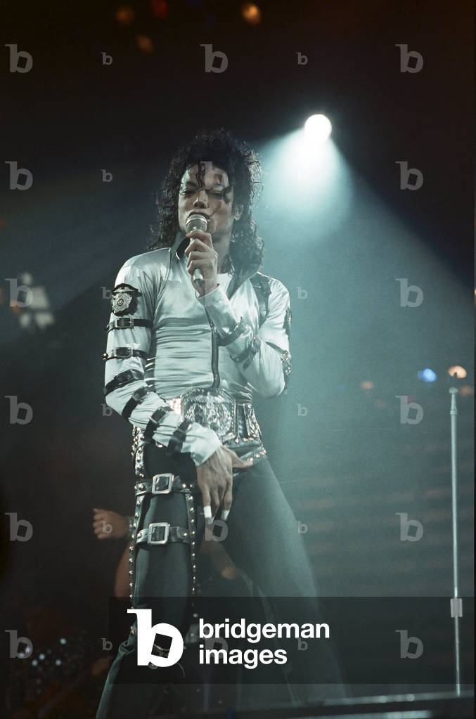 Michael Jackson in concert at Wembley 16th July 1988 (photo)