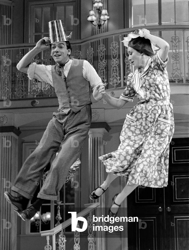 Actors Robert Lindsay as Bill Snibson & Emma Thompson as Sally Smith starring in the stage musical Me and My Girl at the Adelphi Theatre in London February 1985 (b/w photo)