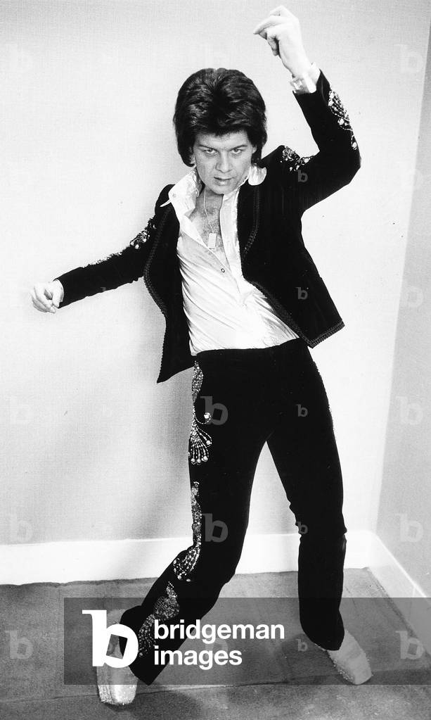 Gary Glitter pop singer real name Paul Gadd dancing in full swing!, 1973 (b/w photo)