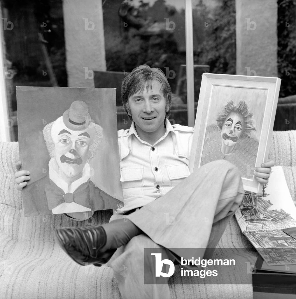 Vince Hill painting at home. April 1974