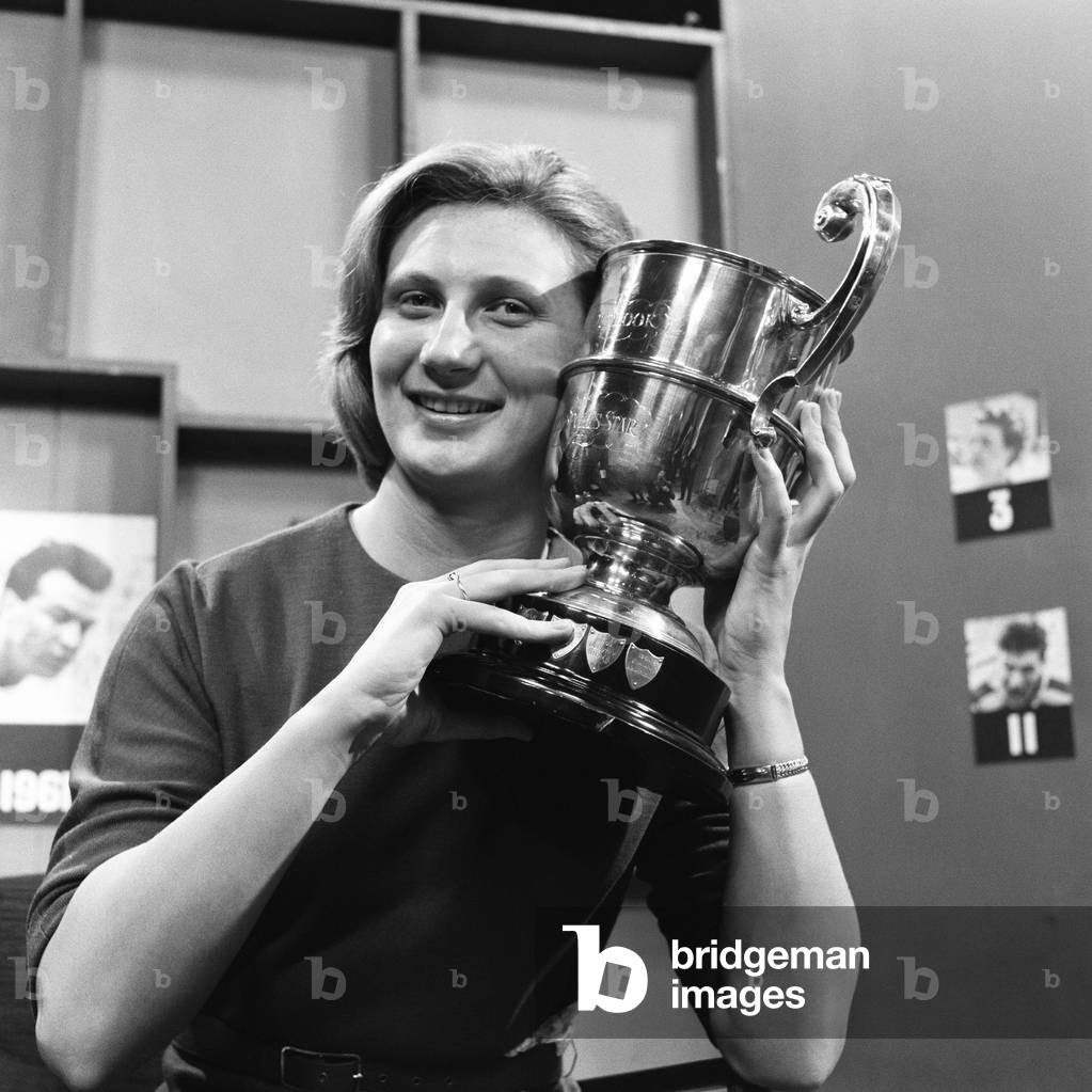 Anita Lonsbrough, 1962 (b/w photo)