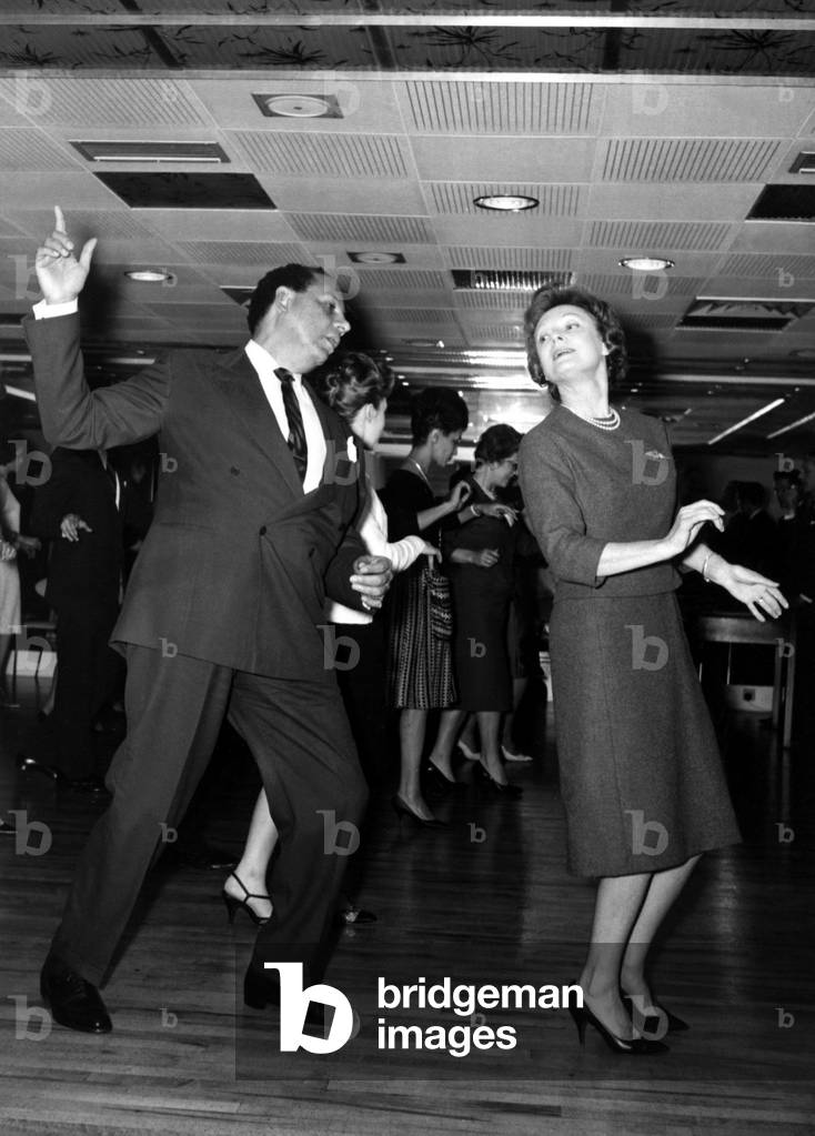 Anna Neagle & Edmundo Ros dancing the Bossa Nova
1962