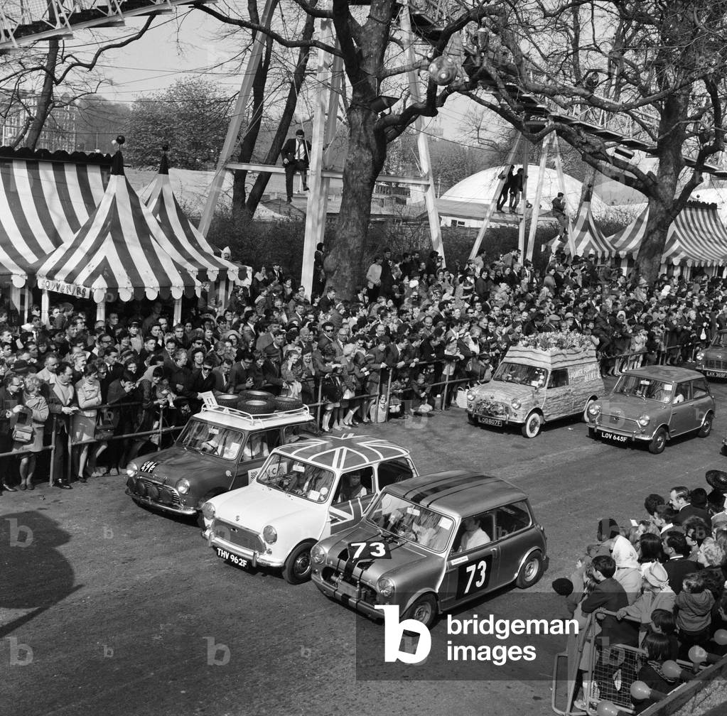 The London Easter Parade is sponsored by the London Tourist Board and is taking place at Battersea Park. There were many bands and floats representing London, commerce, sports, cosmopolitan London etc. The show was opened by Alfie Howerd as a town crier. 14th April 1968 (b/w photo)