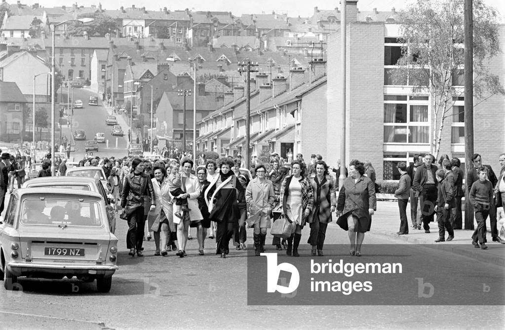 Northern Ireland May 1972. Peace woman stage an anti IRA march in Londonderry. May 1972 72-5761