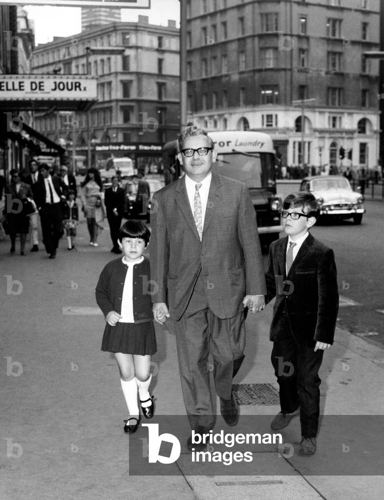 Ronnie Barker, 1968