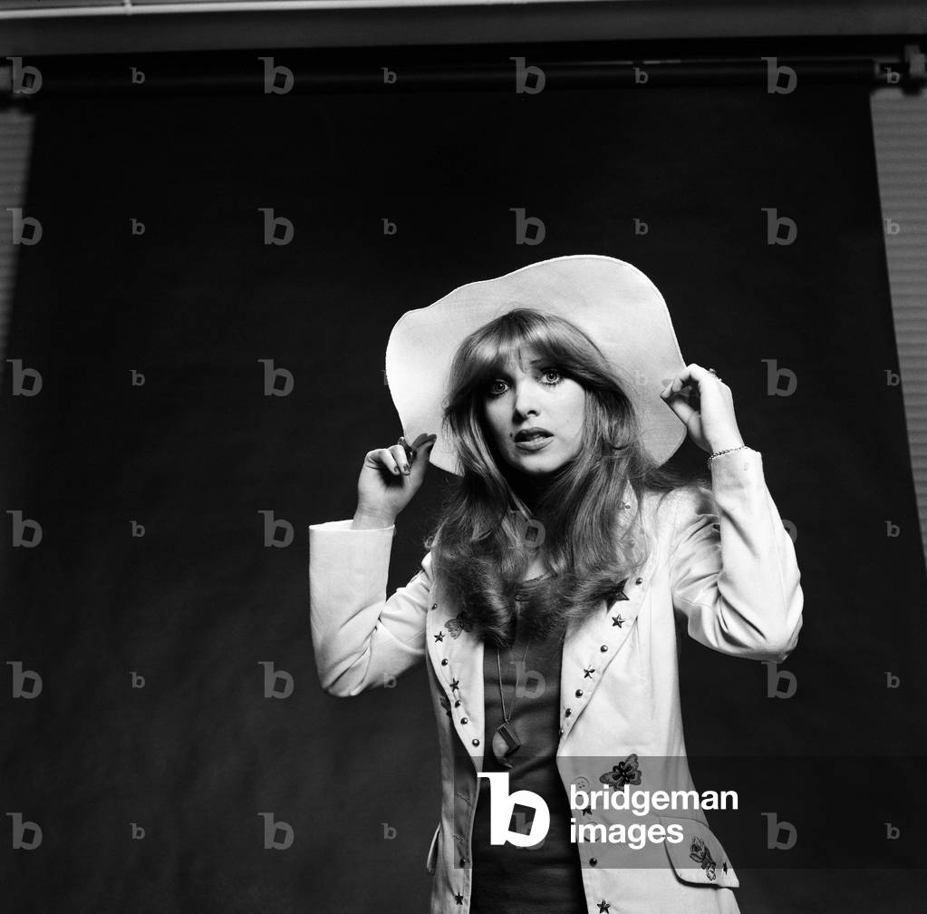 Pop singer Lynsey De Paul., 1st August 1972 (b/w photo)