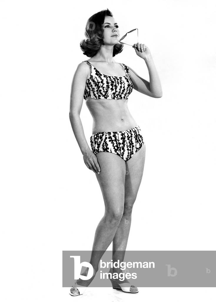 Reveille Fashions 1963. Annie Hayes, May 1963 (b/w photo)