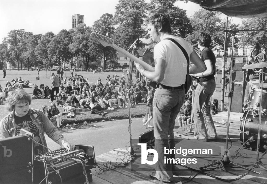 Residents in a block of luxury flats overlooking the Pump Room Gardens, Leamington, are angry about the 