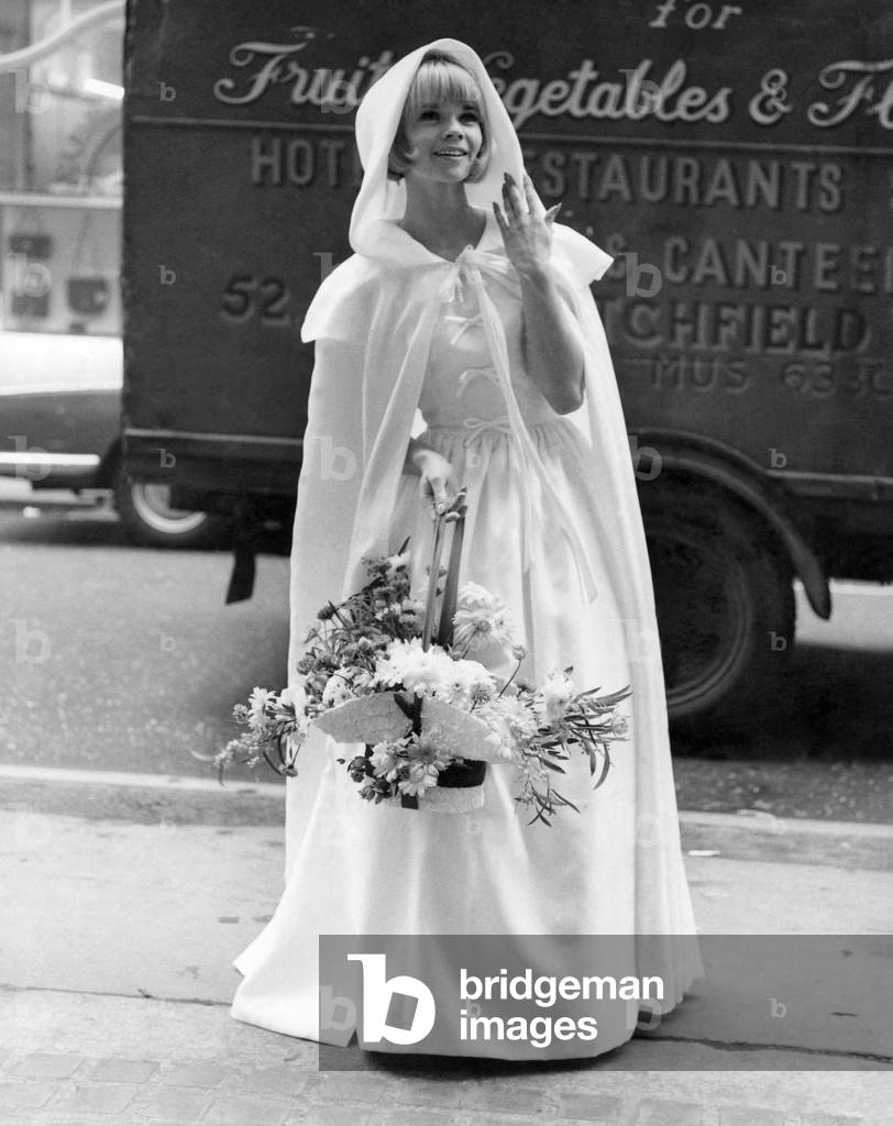 Fashion 1960's Sue Ingram wearing 