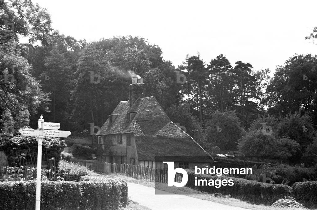 The cross roads in Penshurst, Kent. August 1939 (b/w photo)