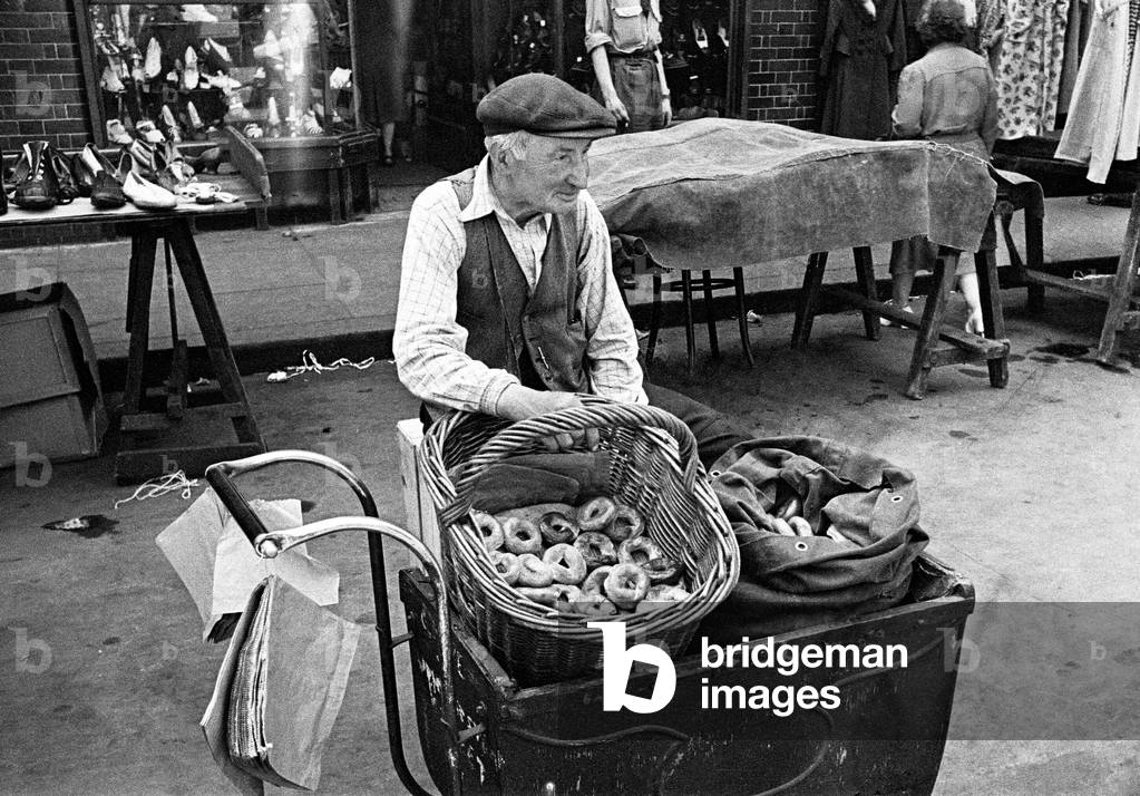 Whitechapel, London, c. 1947 (b/w photo)
