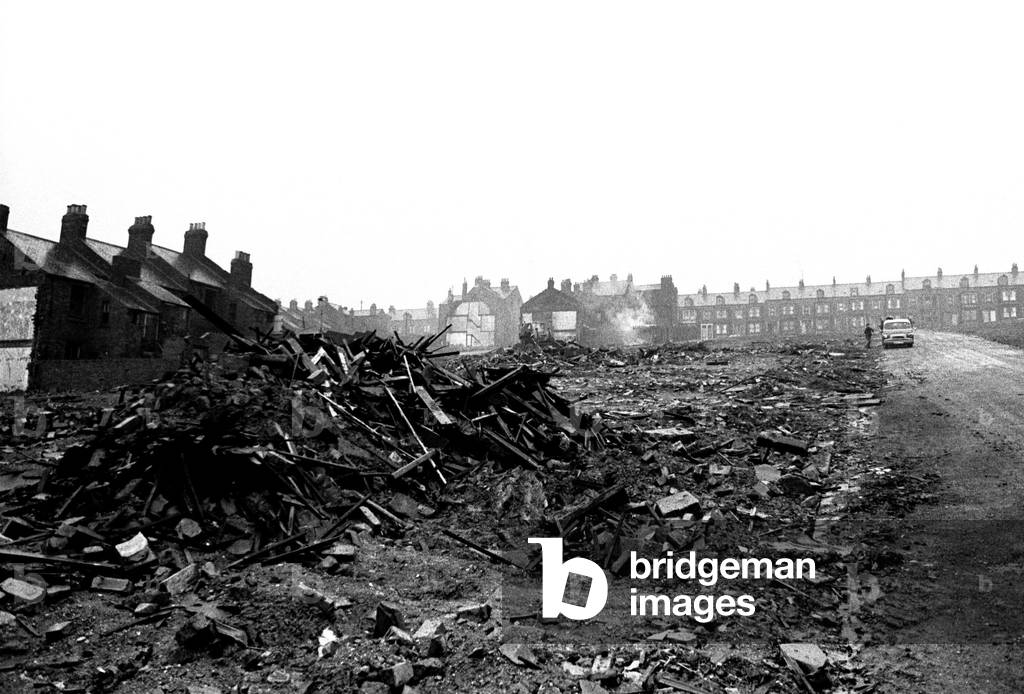 Demolition of the old terraced houses in and around Scotswood Road area of Elswick in Newcastle, 22nd January 1971 (b/w photo)