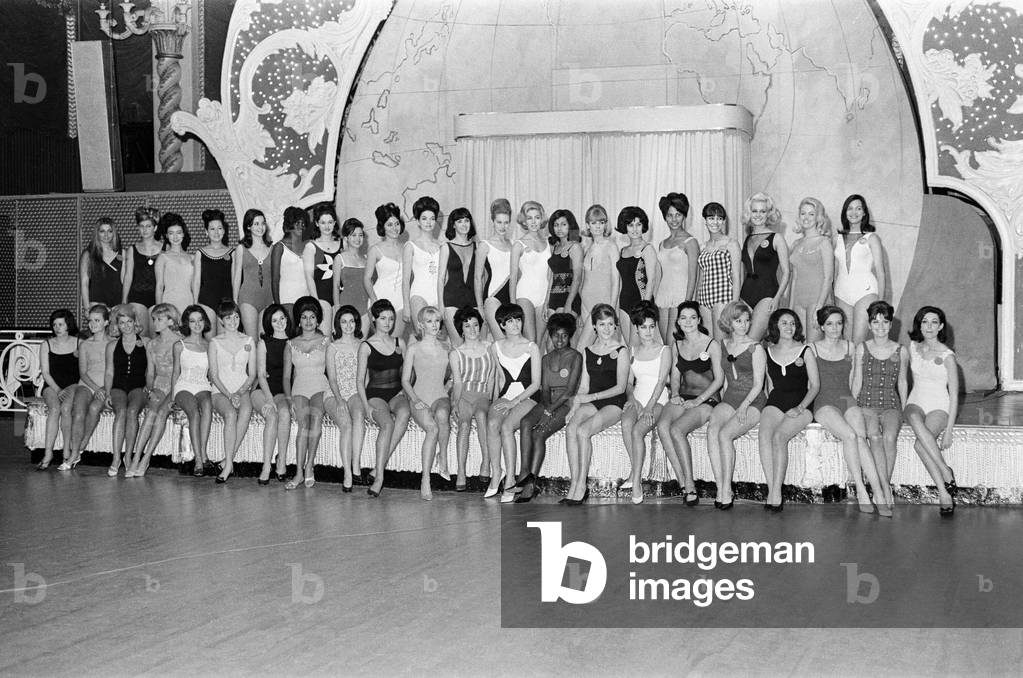Miss World Contestants, Photo-call at the Lyceum Ballroom, London, Friday 12th November 1965 (b/w photo)
