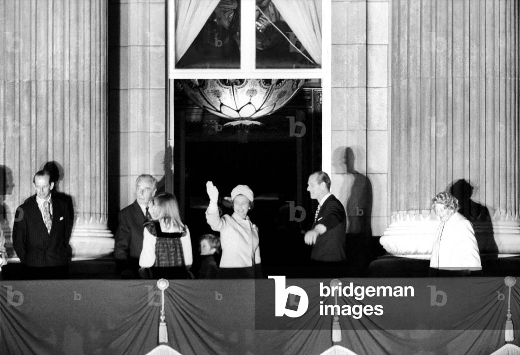 The Royal Party on the balcony at Buckingham Palace for the Silver Jubilee celebrations, June 1977 (b/w photo)