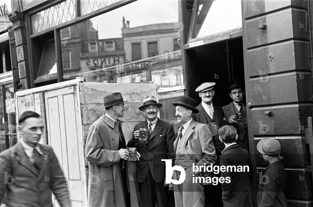 The Cider House public house in the Harrow Road, c. July 1946 (b/w photo)