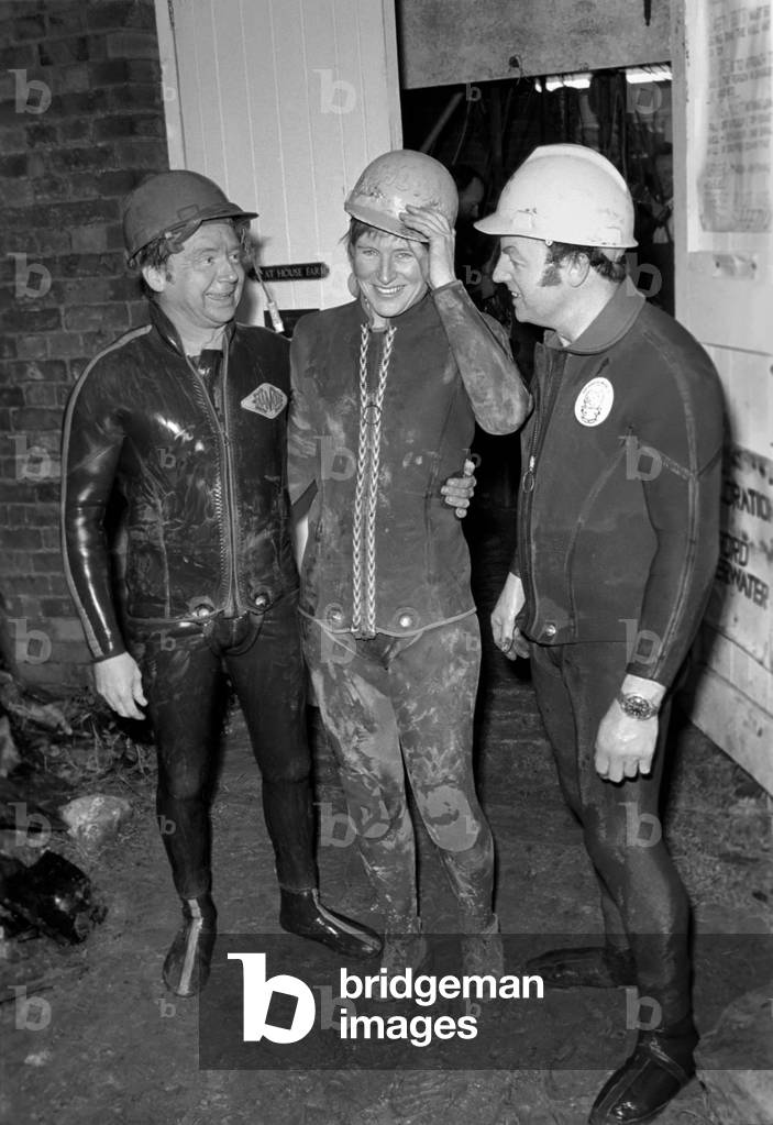 Well diver, Sally Manson, February 1975 (b/w photo)