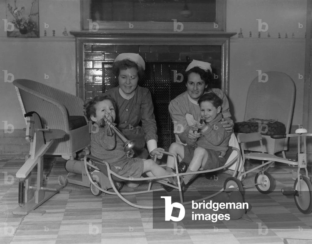 David and Edward Soulsby, Aldersbrook Children's Home, Wanstead, 3rd March 1952 (b/w photo)