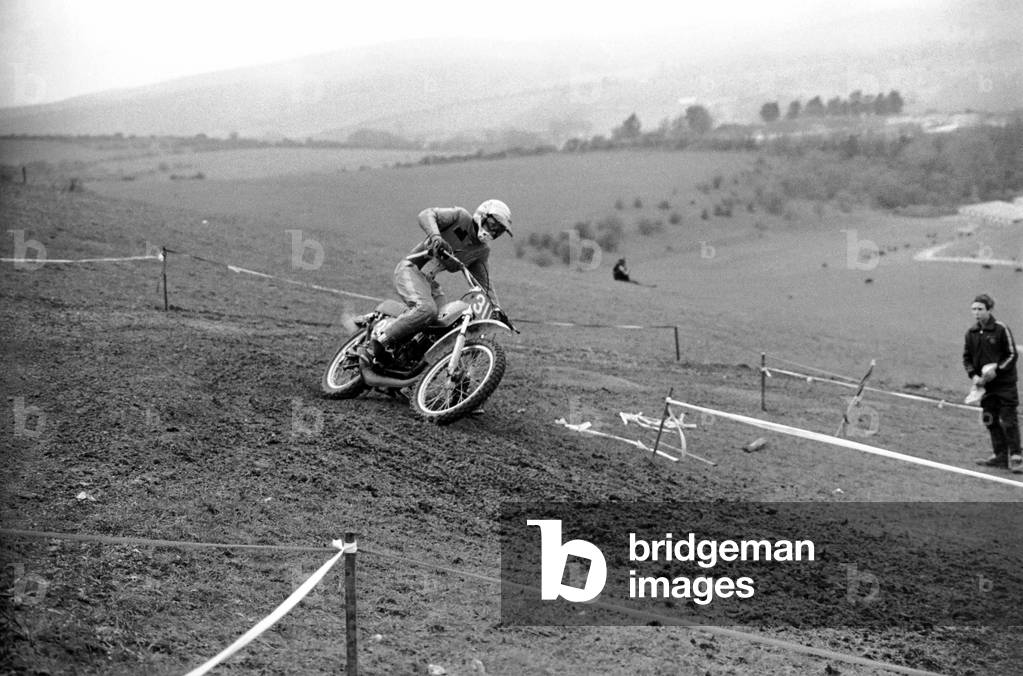 Schoolboys Scramble, 3rd March 1975 (b/w photo)
