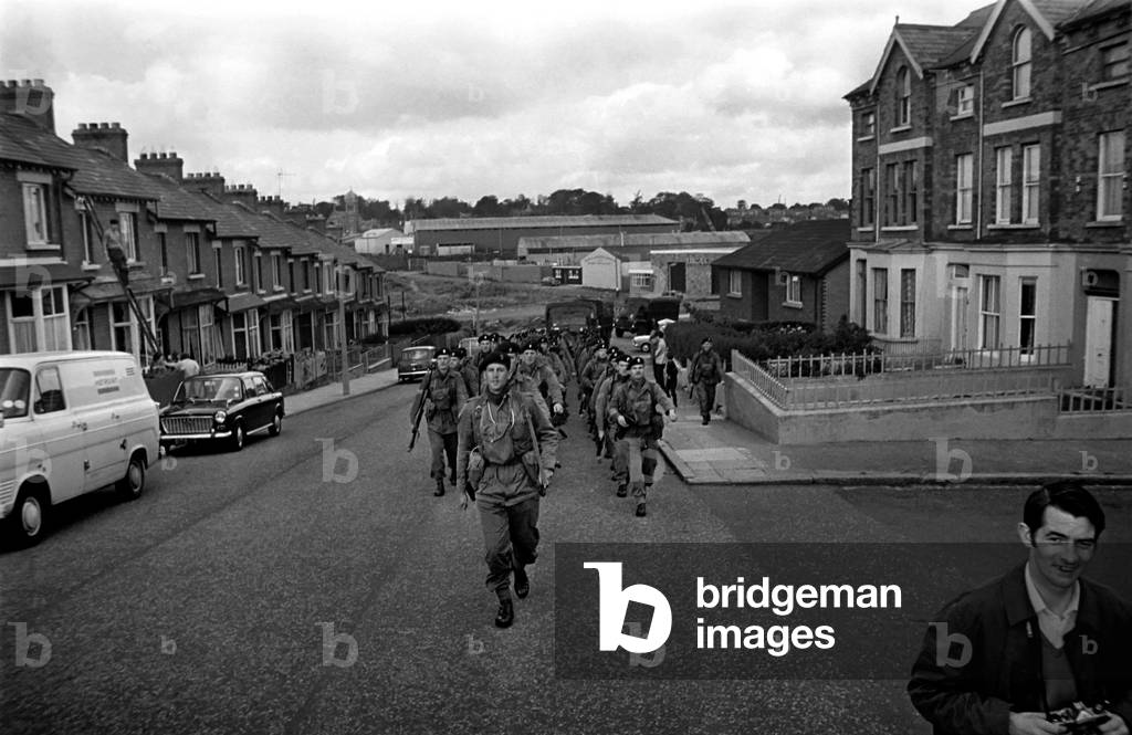 More troops from the Grenadier guards seen here arriving at the docks and marching in to Londonderry, Northern Ireland.