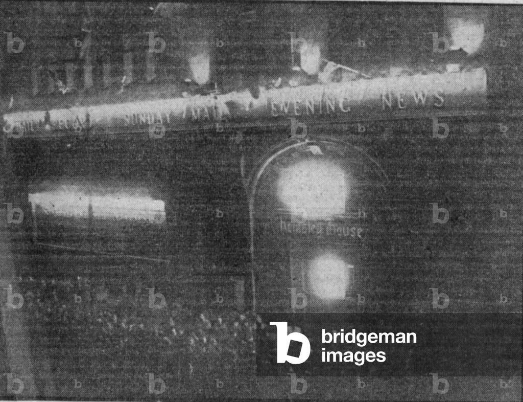 DAILY RECORD PHOTOGRAPH FROM PAPER, 9TH MAY 1945 (b/w photo)