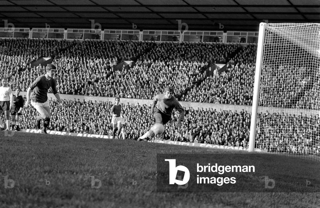 English League Division One Match at Old Trafford. Manchester United 3 v Tottenham Hotspur 1. Action from the match. 22nd November 1969 (photo)
