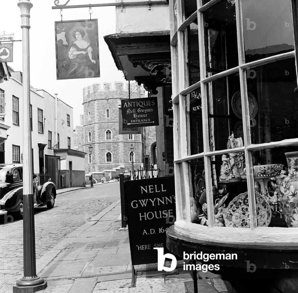 Nell Gwyn's House on Church Street, Windsor, Berkshire, 20th May 1954 (b/w photo)
