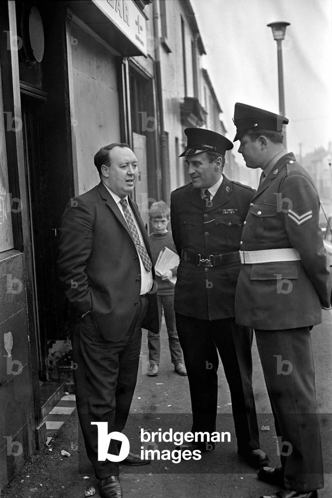 Northern Ireland October 1969. Police enter the Falls Road in Belfast for the first time since the rioting began. October 1969 Z10431-002