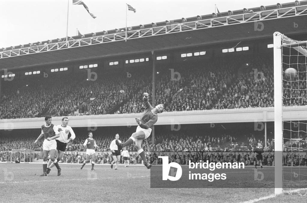 Arsenal 3 v Burnley 2. Old League Division one at Highbury Stadium. 17th October 1964 (photo)