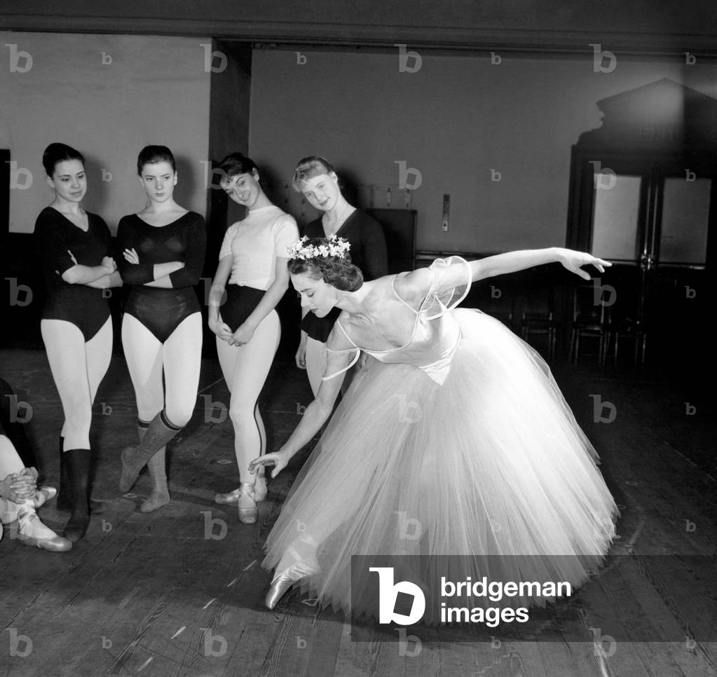 Rehearsals are going on for the transmission on April 6th of the ballet 