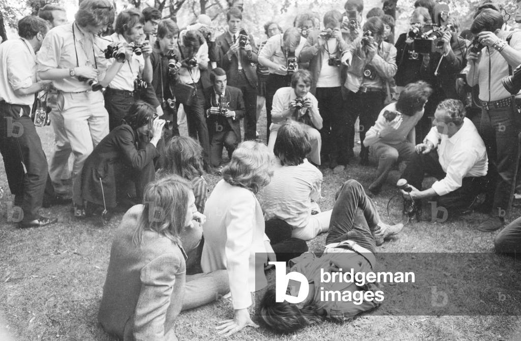Rolling Stones : The photocall Introducing Mick Taylor who took Brian Jones place in the band to press in Hyde Park 13 June 1969?
