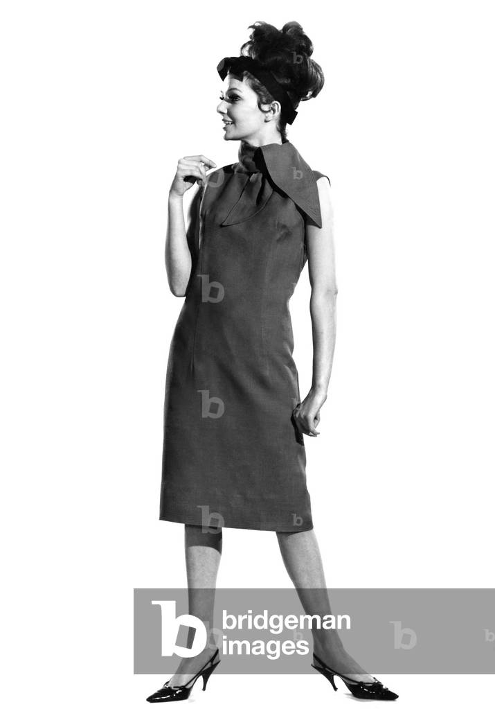 Reveille Fashions: Meriel Weston, April 1963 (b/w photo)