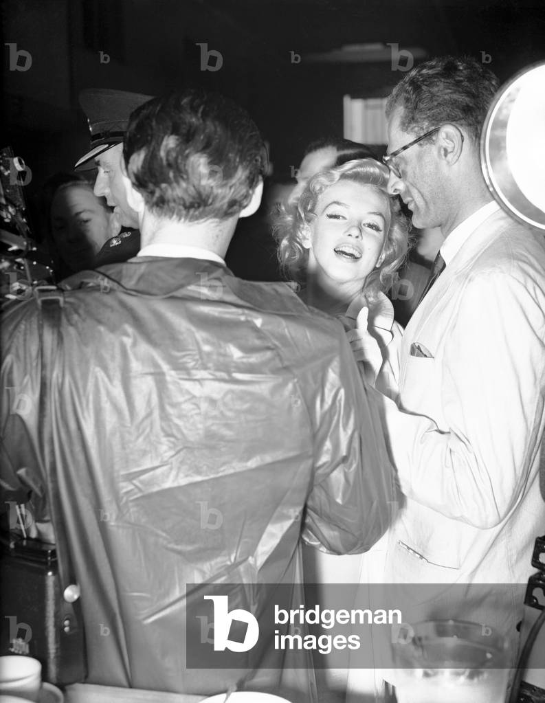 Marilyn Monroe and her husband Arthur Miller, London, 1956 (b/w photo)