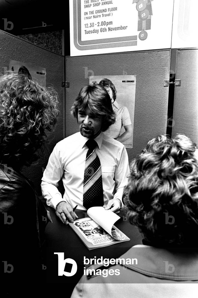Crowds besieged Binn's department store when disc-jockey and television star Noel Edmonds came to Newcastle.  7th November, 1979 (b/w photo)