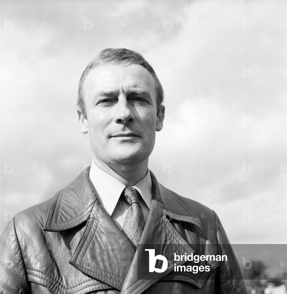 Edward Woodward actor who plays the role of David Callan in ITV's television programme 'Callan', pictured in Kingston, Surrey, October 1971 (b/w photo)