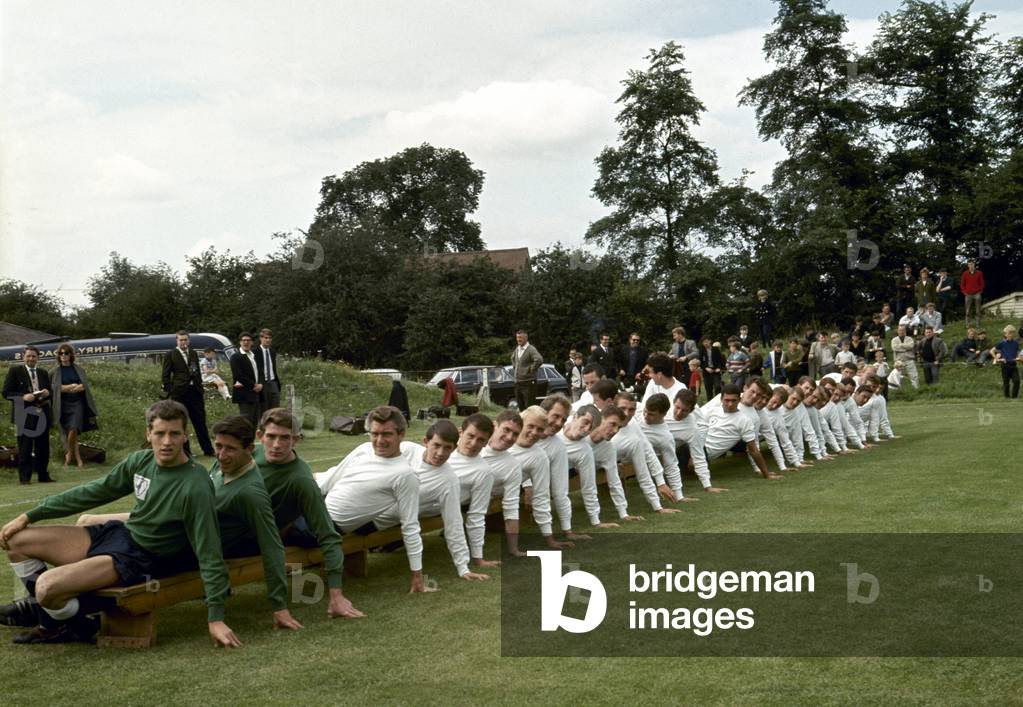Tottenham Hotspur team in training sessionJuly 1965 (photo)