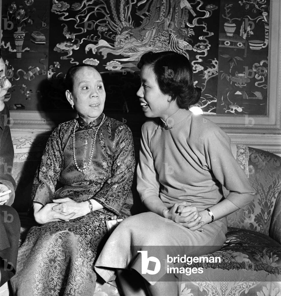 Dr. Cheng Tien Lsi, Chinese Ambassador in London with his wife. January 1950 
O22161-001